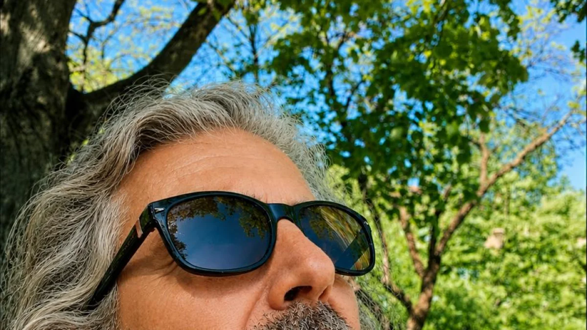 “Boş Sandalye”.